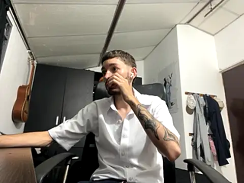 sarabiaarevalo online show from October 18, 4:28 am