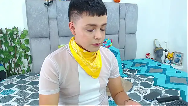 christopher Hot online show from October 2, 6:34 pm