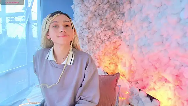 Aaron Fordd online show from April 16, 1:33 pm