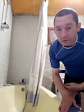 Snapshot of frederic198 chatting on October 24, 6:42 pm frederic198 online show from October 24, 6:42 pm