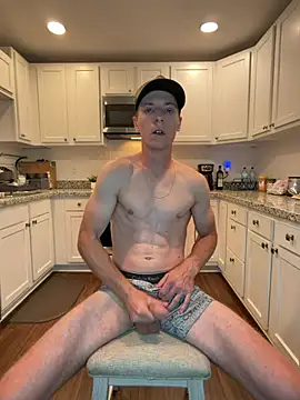 Badstepson33 online show from May 4, 8:32 pm