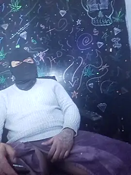 johnboones10 online show from December 17, 7:09 pm