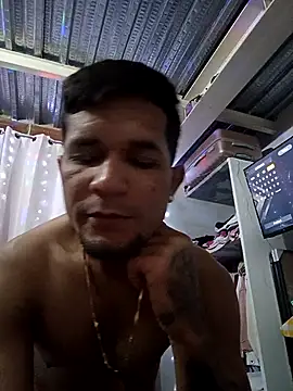 Snapshot of Yuni0r chatting on September 11, 6:45 am Yuni0r online show from September 11, 6:45 am