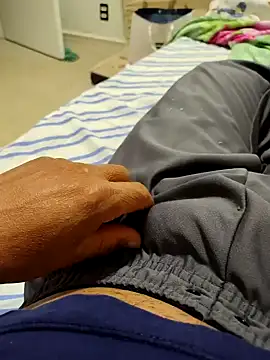 Snapshot of big22911 chatting on October 24, 12:24 am big22911 online show from October 24, 12:24 am