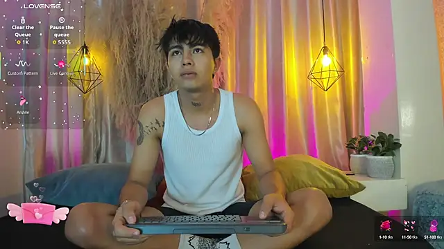 arion sherwind online show from September 19, 8:08 pm