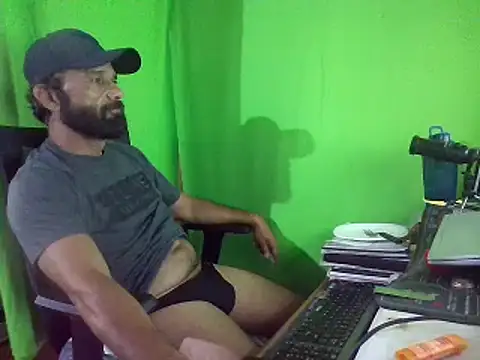 pipeFRIAS online show from August 3, 6:03 pm