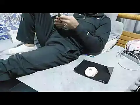 yazinyazin1 online show from February 11, 8:03 pm