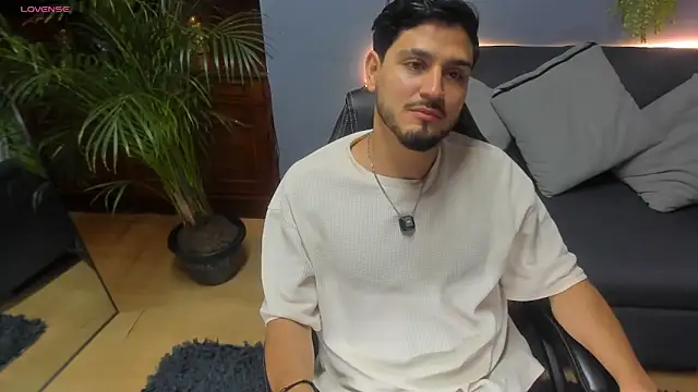 Snapshot of JaackDick_ chatting on October 8, 12:42 pm JaackDick  online show from October 8, 12:42 pm