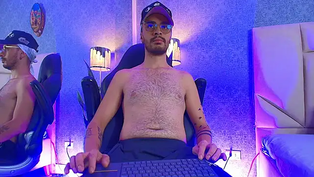 Snapshot of HairyDiamond_ chatting on September 20, 4:56 am HairyDiamond  online show from September 20, 4:56 am