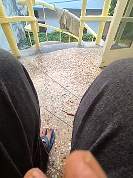 Snapshot of kkkk1882 chatting on October 10, 1:32 am kkkk1882 online show from October 10, 1:32 am