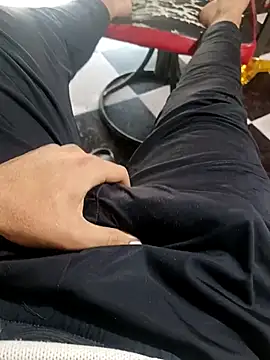 Snapshot of anis3g4 chatting on October 4, 1:16 pm anis3g4 online show from October 4, 1:16 pm