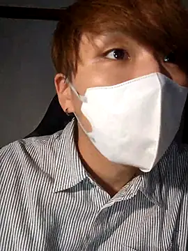 yuton 2525 online show from October 22, 3:32 am