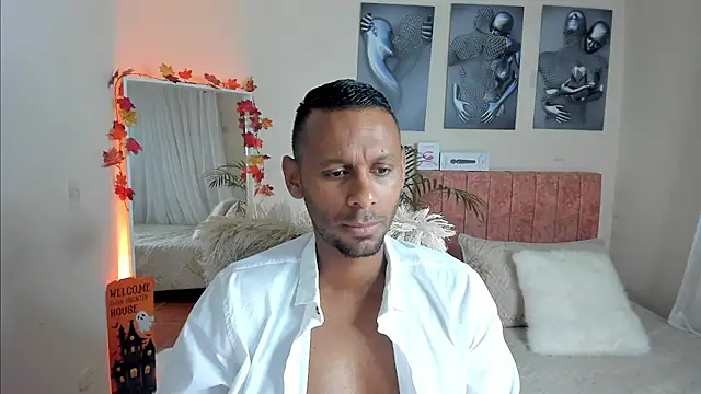 Snapshot of KingEdward_ chatting on October 19, 10:40 am KingEdward  online show from October 19, 10:40 am