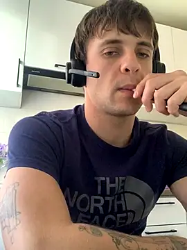 Kit Kat01 online show from October 25, 1:35 pm