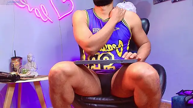 Snapshot of Gael_Meneses chatting on October 24, 12:29 pm Gael Meneses online show from October 24, 12:29 pm
