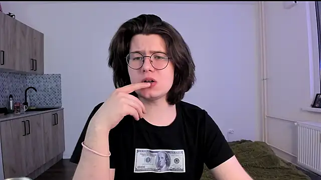 Derek Shameless online show from February 18, 5:21 pm