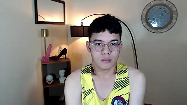 keirflorianxx online show from October 24, 1:07 am