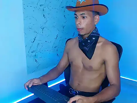 lorian vikel online show from September 15, 9:27 pm