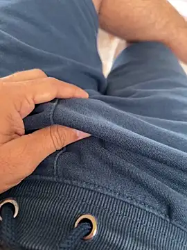 sunnu 97  online show from March 1, 8:03 am