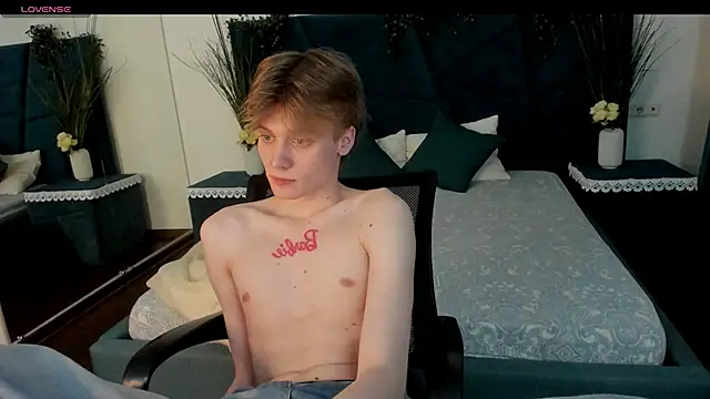 LouieEvans online show from December 18, 9:11 pm