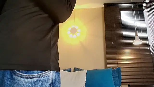 Axel Moon S online show from October 13, 6:14 pm