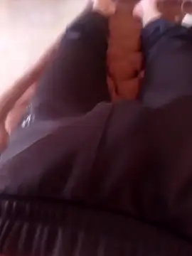 Snapshot of adem63636 chatting on October 31, 2:20 pm adem63636 online show from October 31, 2:20 pm