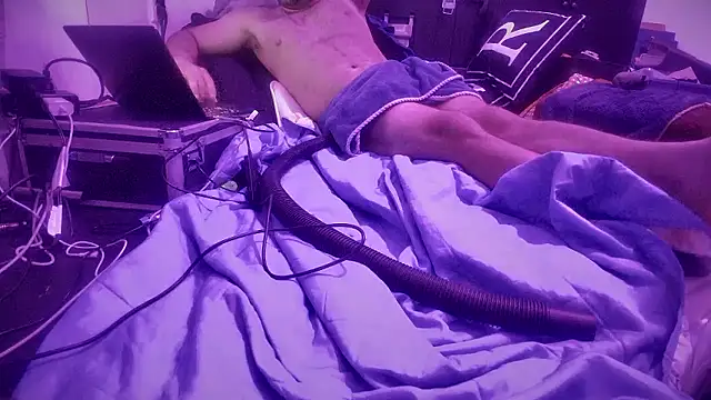 jasoncali305 online show from November 26, 7:11 am