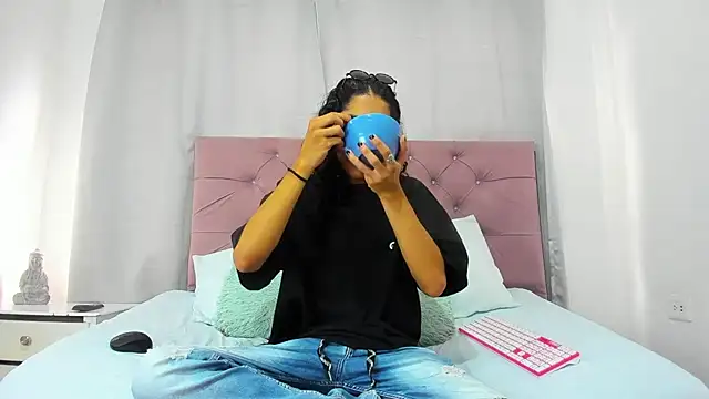 EthanBlackwoodd online show from February 24, 7:25 pm