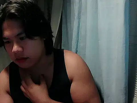 Huntrix2025 online show from November 15, 8:11 pm