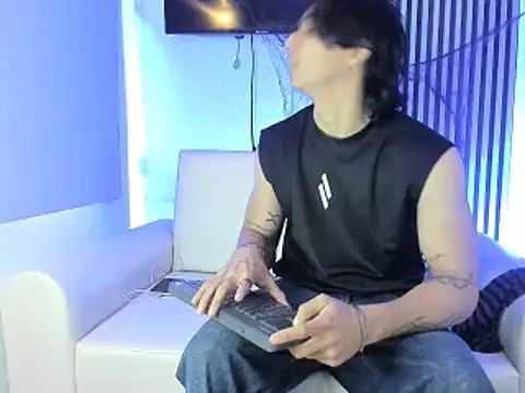 toji luxxer online show from October 27, 8:55 pm