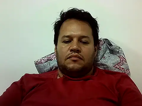 Snapshot of Alpha-Bear chatting on October 23, 2:59 am Alpha-Bear online show from October 23, 2:59 am