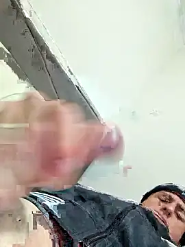 Snapshot of Bottz777 chatting on October 24, 10:06 am Bottz777 online show from October 24, 10:06 am