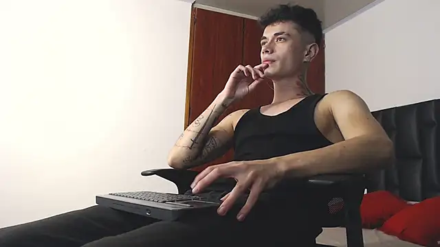 Snapshot of jaico_santos chatting on October 23, 11:08 pm jaico santos online show from October 23, 11:08 pm