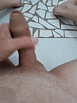 rafaelsouzzaa online show from December 17, 11:17 am