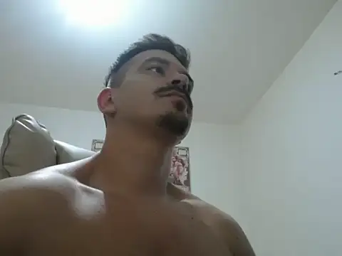 MasterDani001 online show from June 24, 9:28 pm