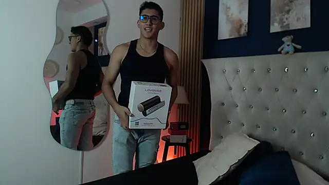 SalvadorFit online show from March 15, 8:15 pm