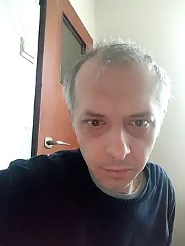 szajbusek41 online show from February 3, 7:35 am