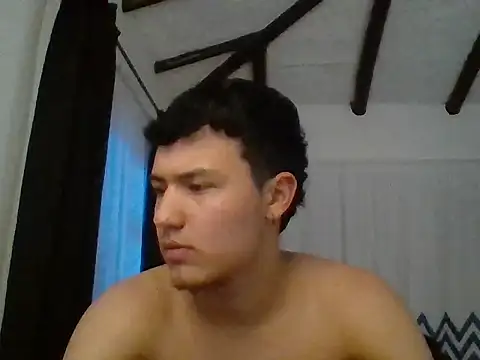 Snapshot of El_awo_ chatting on September 19, 8:41 pm El awo  online show from September 19, 8:41 pm