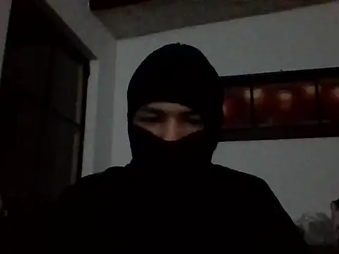 Snapshot of El_awo_ chatting on September 21, 4:45 am El awo  online show from September 21, 4:45 am