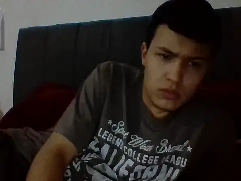 Snapshot of El_awo_ chatting on September 25, 3:38 am El awo  online show from September 25, 3:38 am