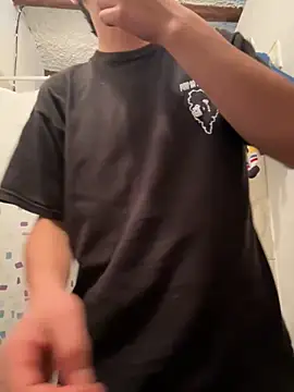 Snapshot of El_awo_ chatting on October 8, 8:02 pm El awo  online show from October 8, 8:02 pm