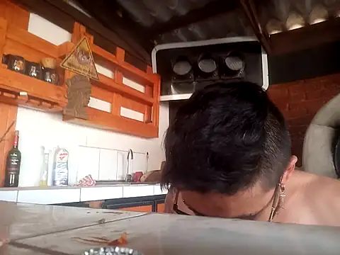 Lionardovssf35 online show from October 16, 3:53 pm