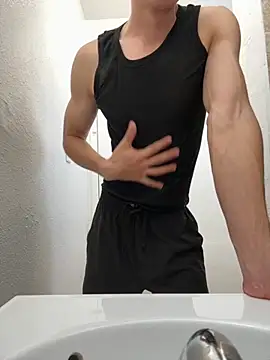 Snapshot of gymratforyouu chatting on October 29, 9:40 pm gymratforyouu online show from October 29, 9:40 pm