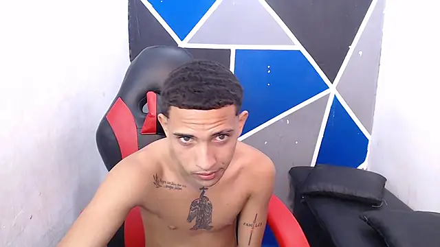 Snapshot of DEIV2_ chatting on October 8, 1:43 am DEIV2 online show from October 8, 1:43 am