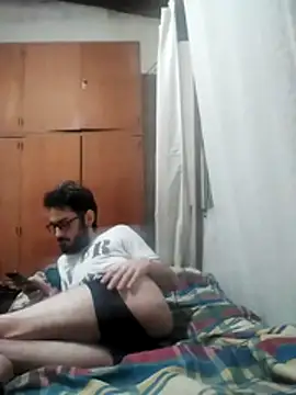 Fefede97  online show from December 1, 1:47 pm