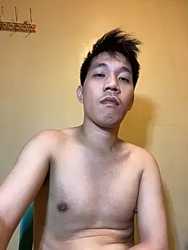 Snapshot of asian_guy_69 chatting on October 25, 7:21 am asian guy 69 online show from October 25, 7:21 am