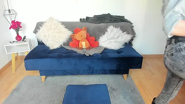 Moon Fox online show from November 23, 9:15 pm