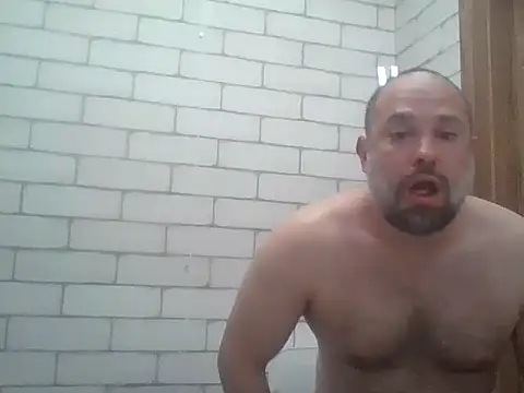 Snapshot of CristalDad chatting on October 24, 4:03 am CristalDad online show from October 24, 4:03 am