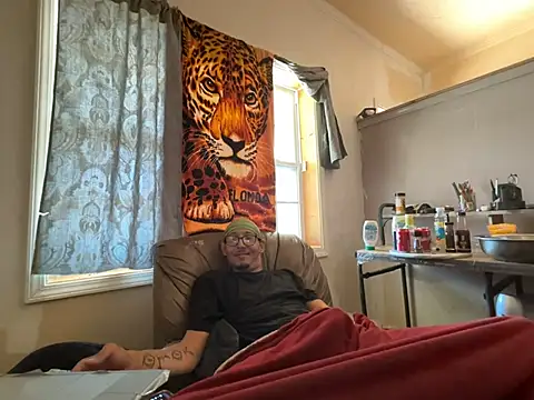 ThrowedWorldWide online show from March 13, 7:53 pm