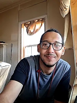 ThrowedWorldWide online show from November 25, 2:19 pm